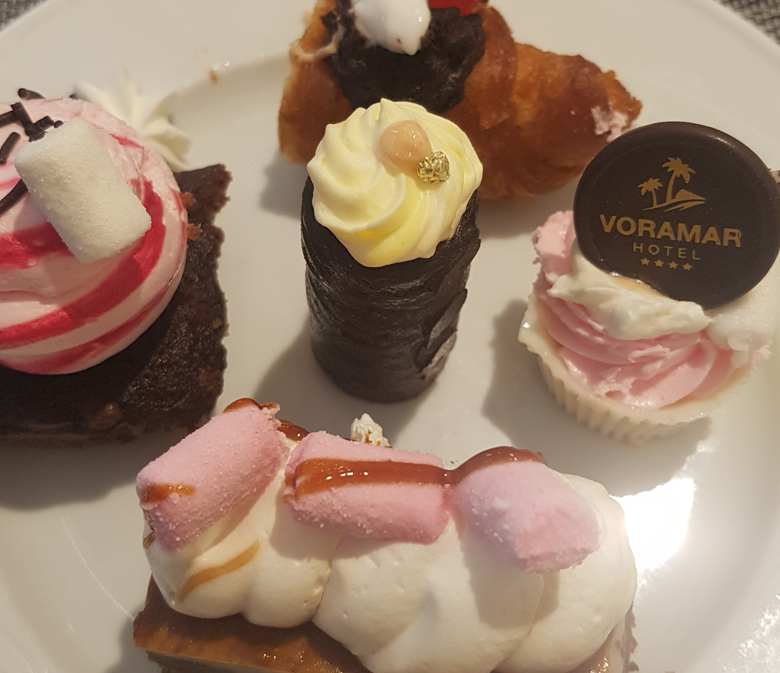 cakes on offer at Hotel Voramar Benidorm