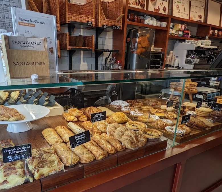 Santagloria bakery and coffee shop on Calle Gambo