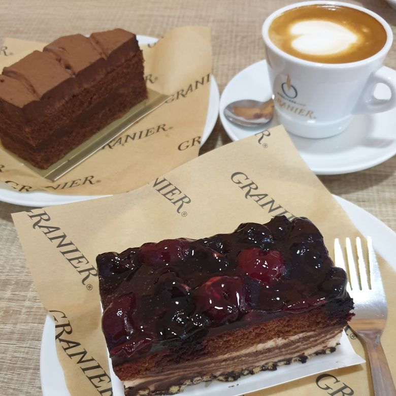 Cakes at Granier bakery Benidorm